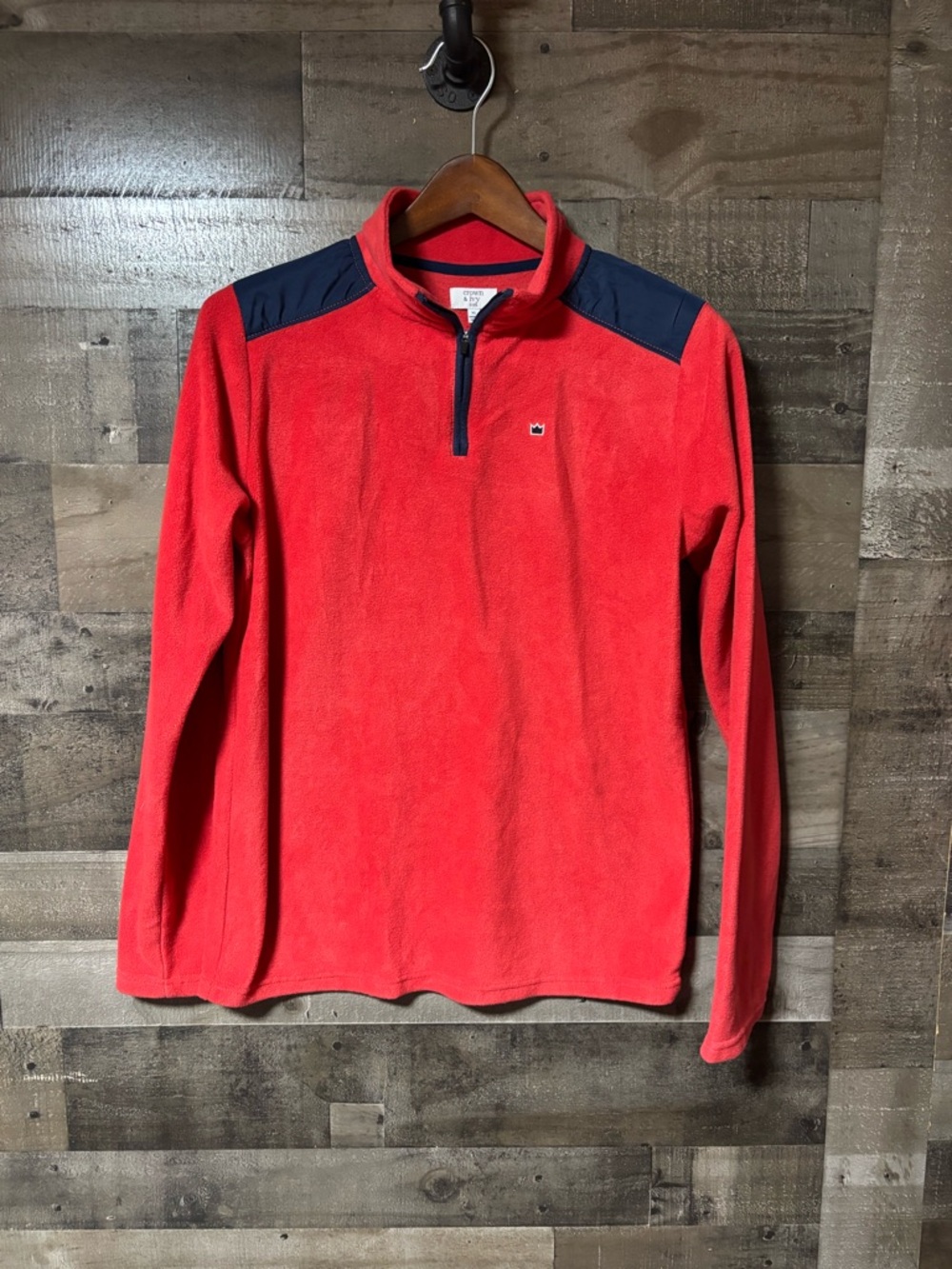 Youth XL crown & ivy Red Quarter-Zip Fleece with Navy Shoulder Panels